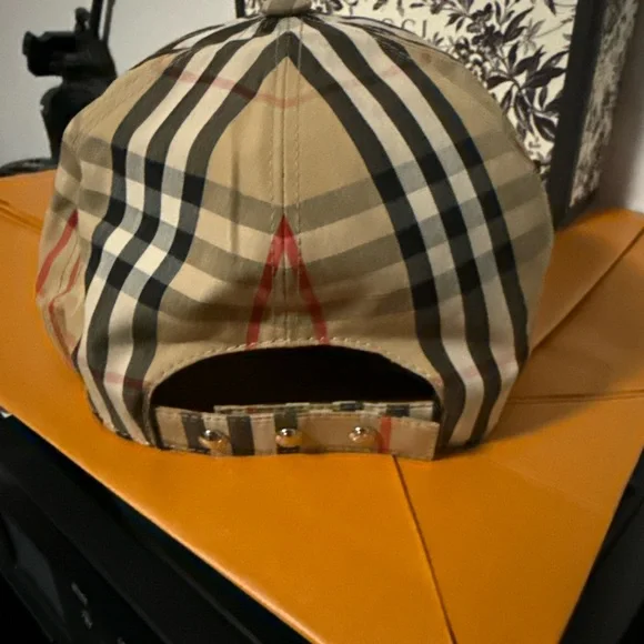 Burberry | Accessories | Burberry Tan And Black Checkered  display picture 1